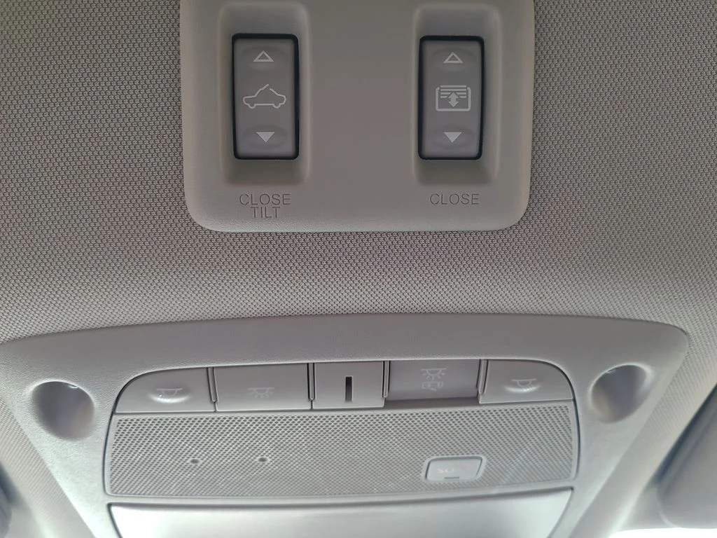 Used 2023 Blue Nissan Platinum image 29