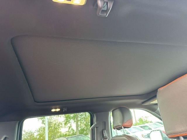 Used 2019 Red Ford King Ranch image 12