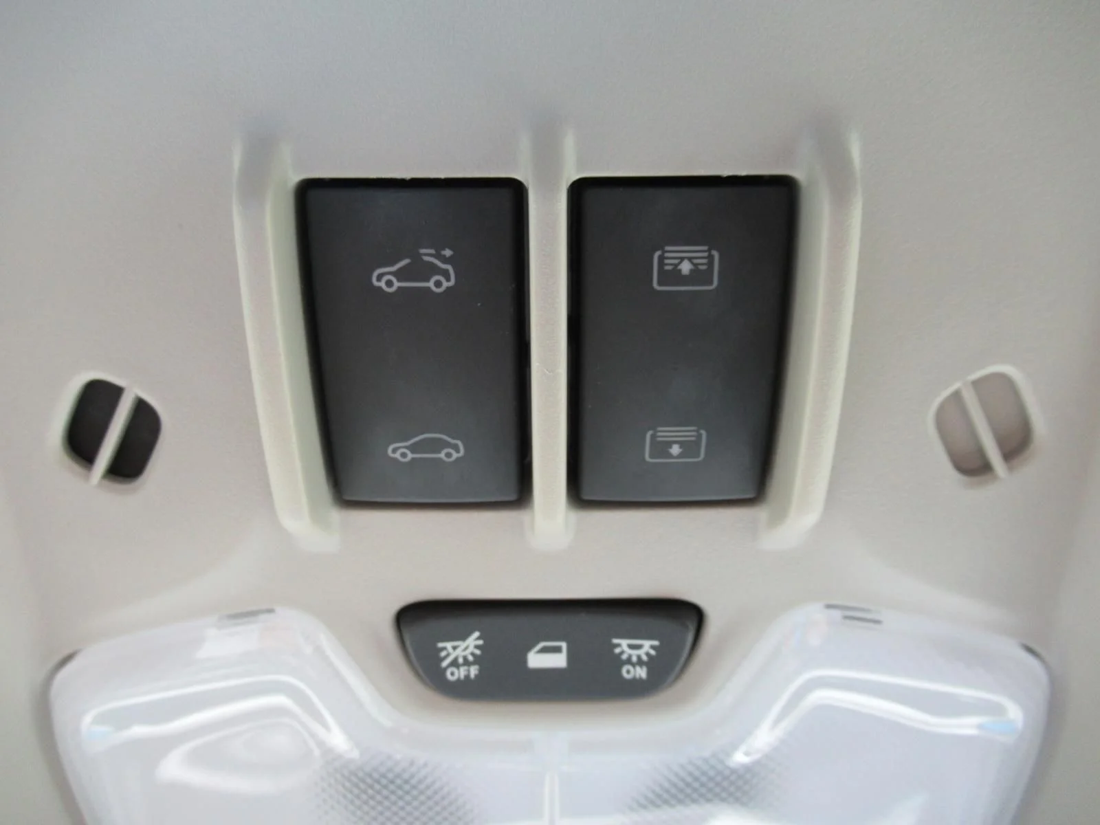 Used 2025 Blue Buick Sport Touring image 32