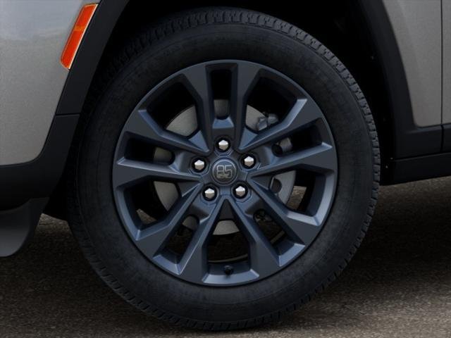New 2026 Silver Zynith Exterior Paint Jeep  image 34