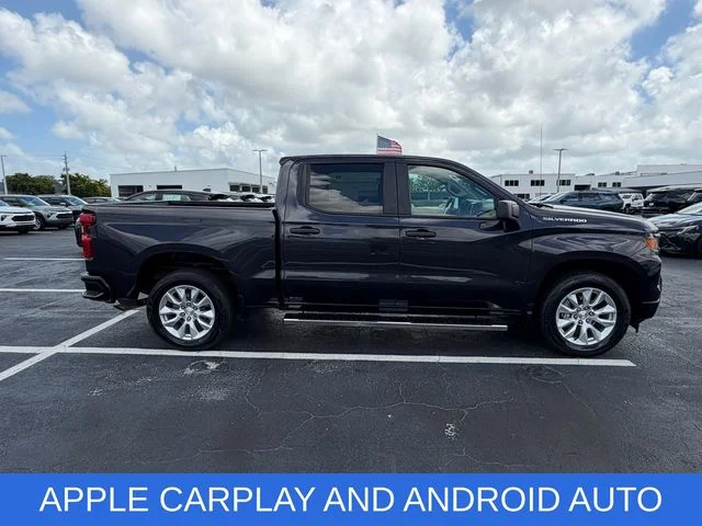 Used 2023 Gray Chevrolet Custom image 8