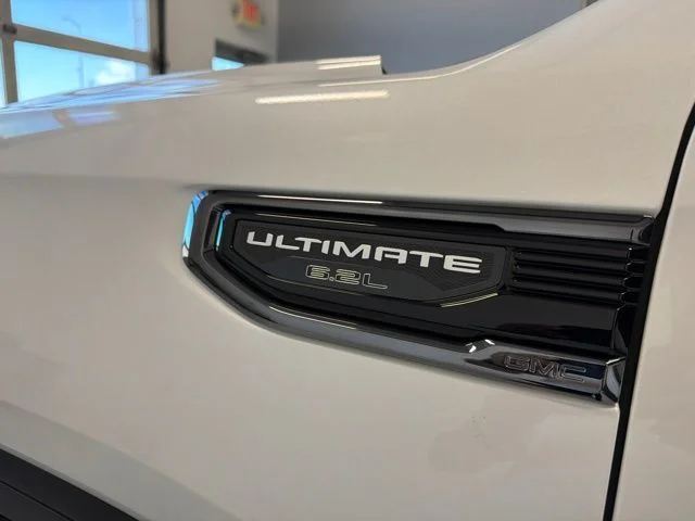 Used 2024 White GMC Denali Ultimate image 12