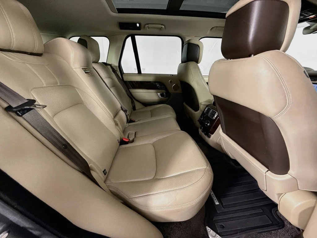 Used 2018 Gray Land Rover HSE image 22