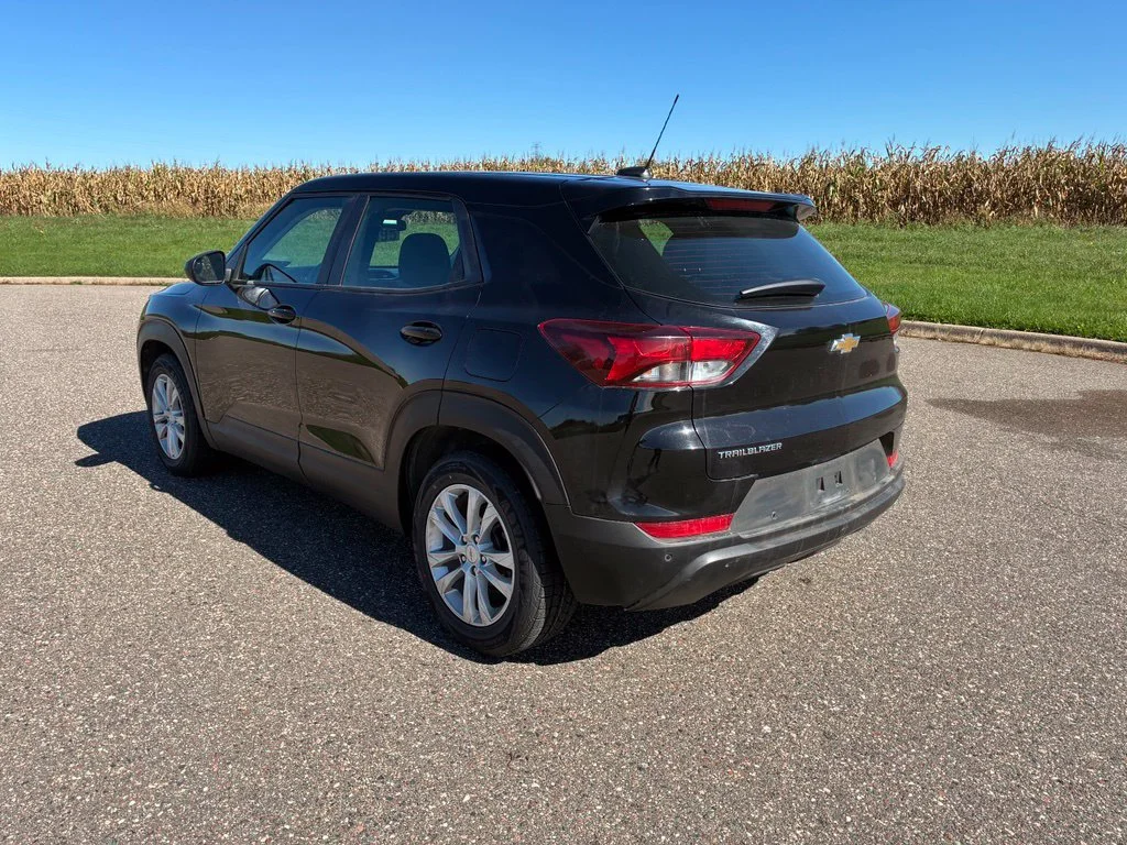 Used 2021 Black Chevrolet LS image 6