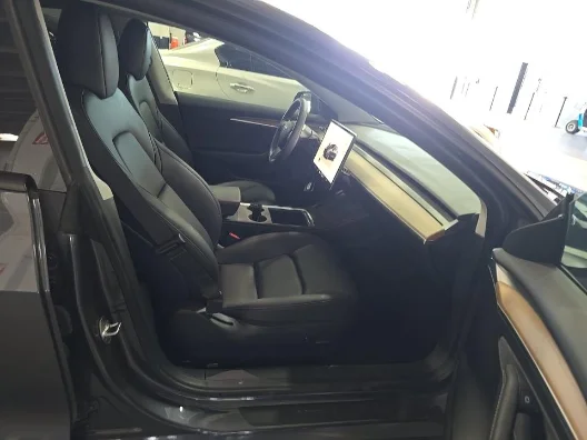 Used 2023 Midnight Silver Metallic Tesla Base image 3