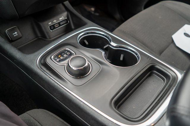 Used 2015 Gray Dodge SXT image 27