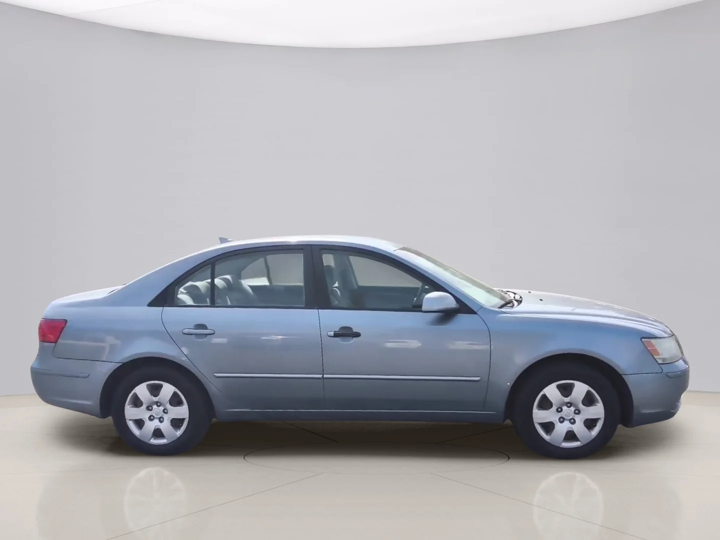 Used 2009 Silver Hyundai GLS image 6
