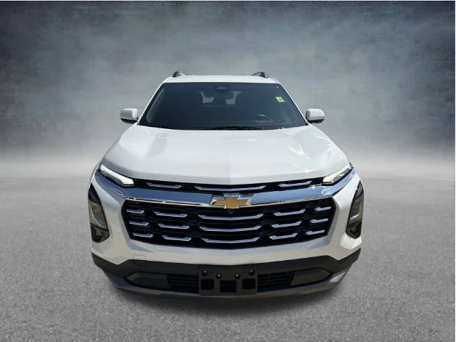 Used 2025 White Chevrolet LT image 5
