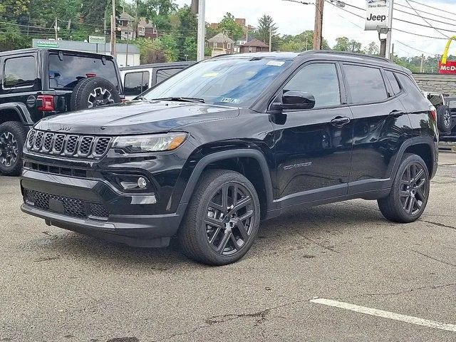 New 2026 Diamond Black Crystal Pearl-Coat Exterior Paint Jeep Limited image 2