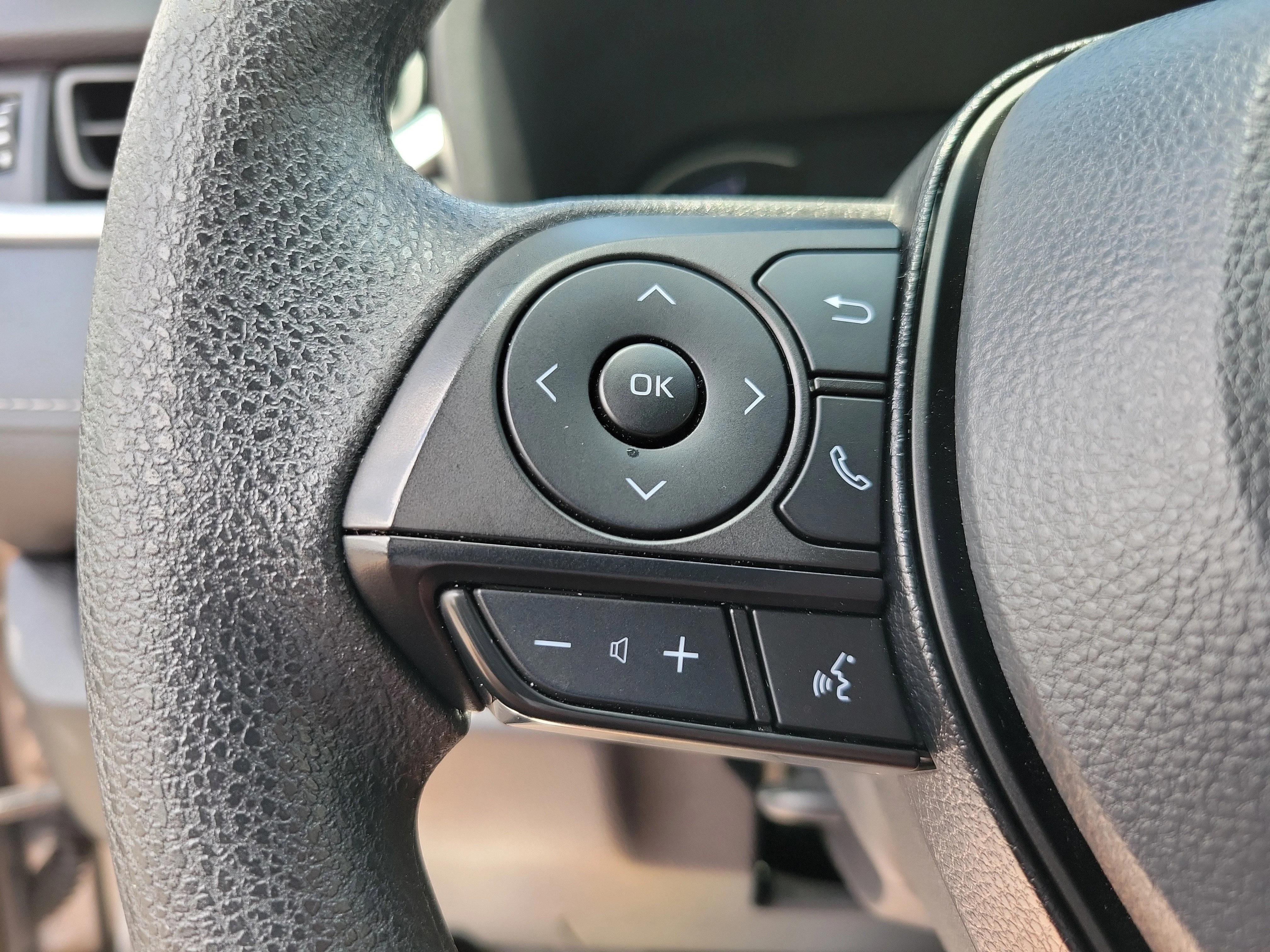 Used 2025 Silver Toyota Hybrid LE image 13