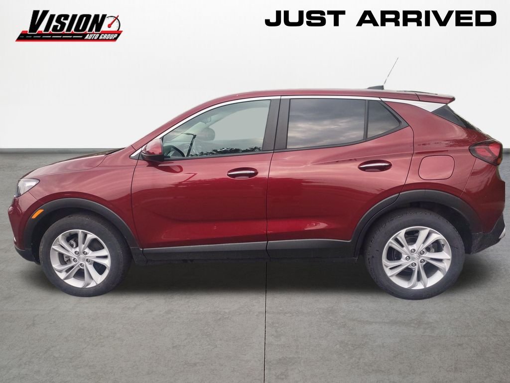 Used 2023 Red Buick Preferred image 2