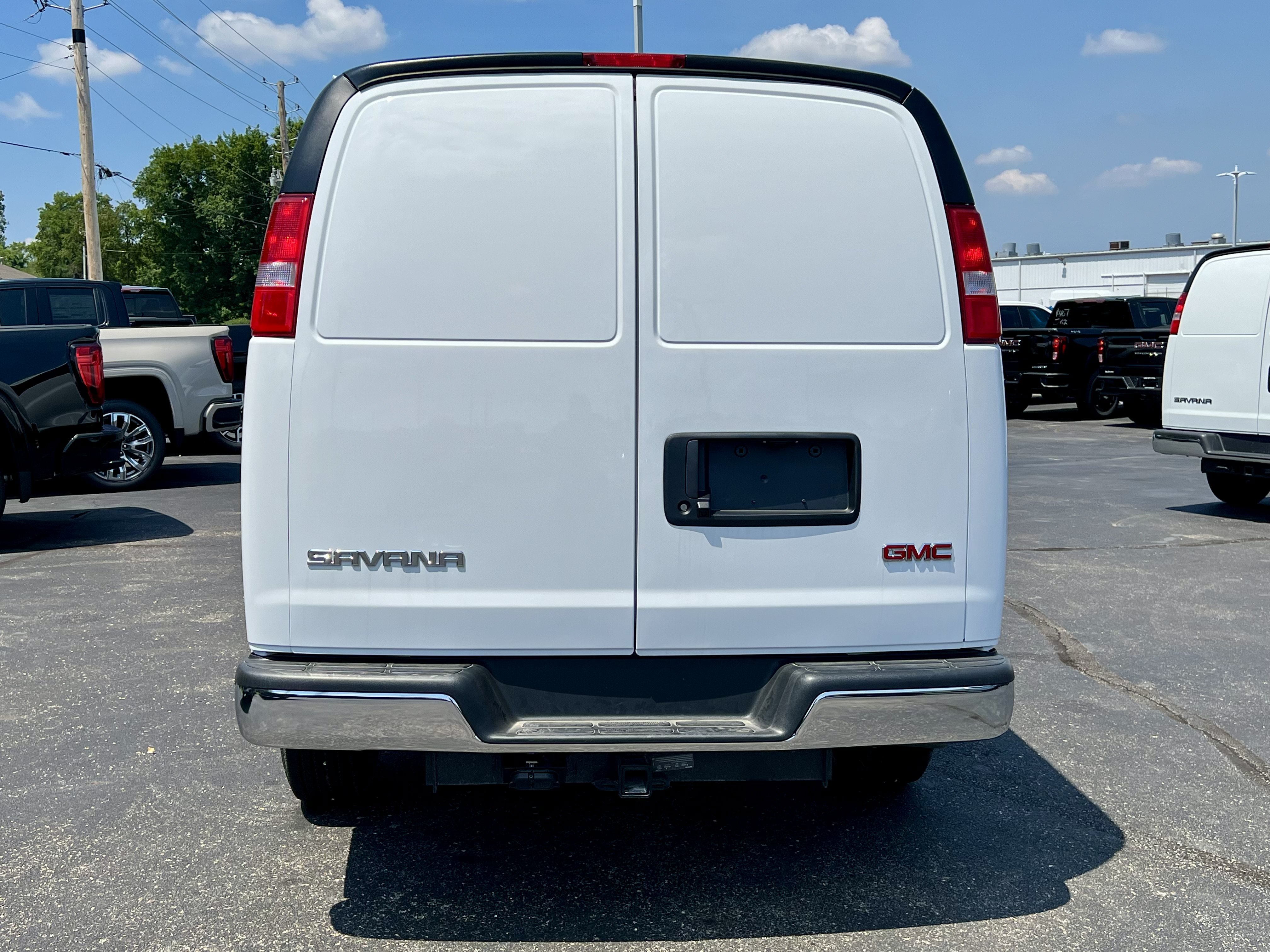 New 2026 Summit White GMC Work Van image 4