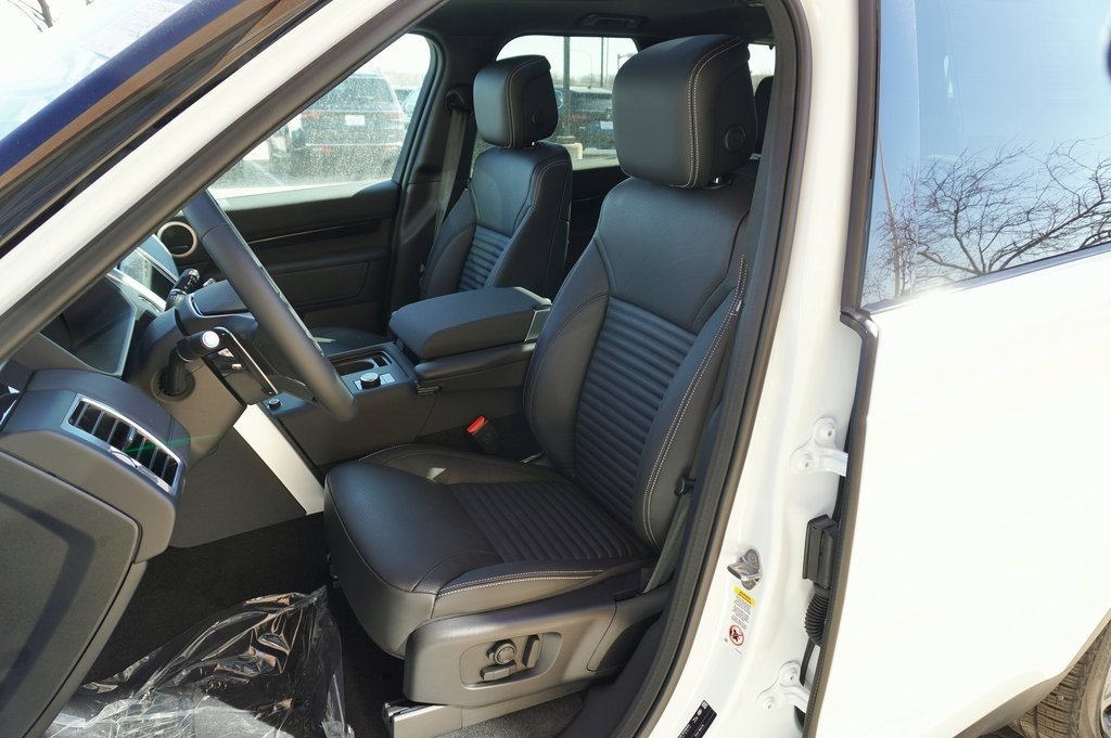 2026 LAND ROVER DISCOVERY - Image 12