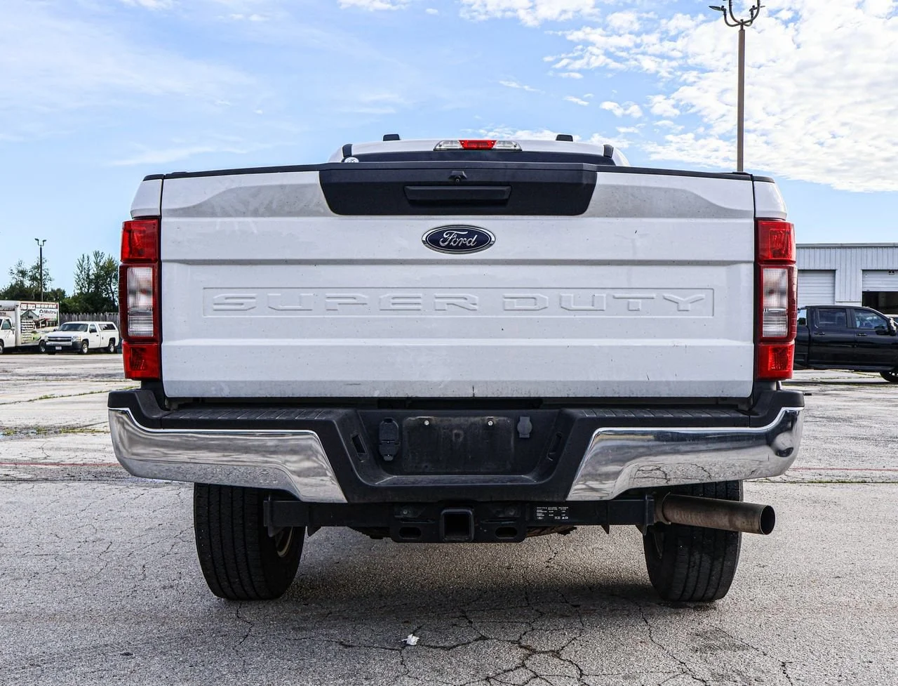 Used 2022 White Ford XLT image 4