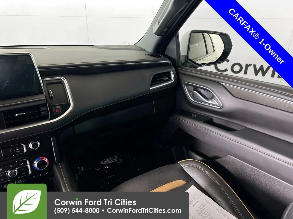 Used 2022 Summit White GMC AT4 image 30