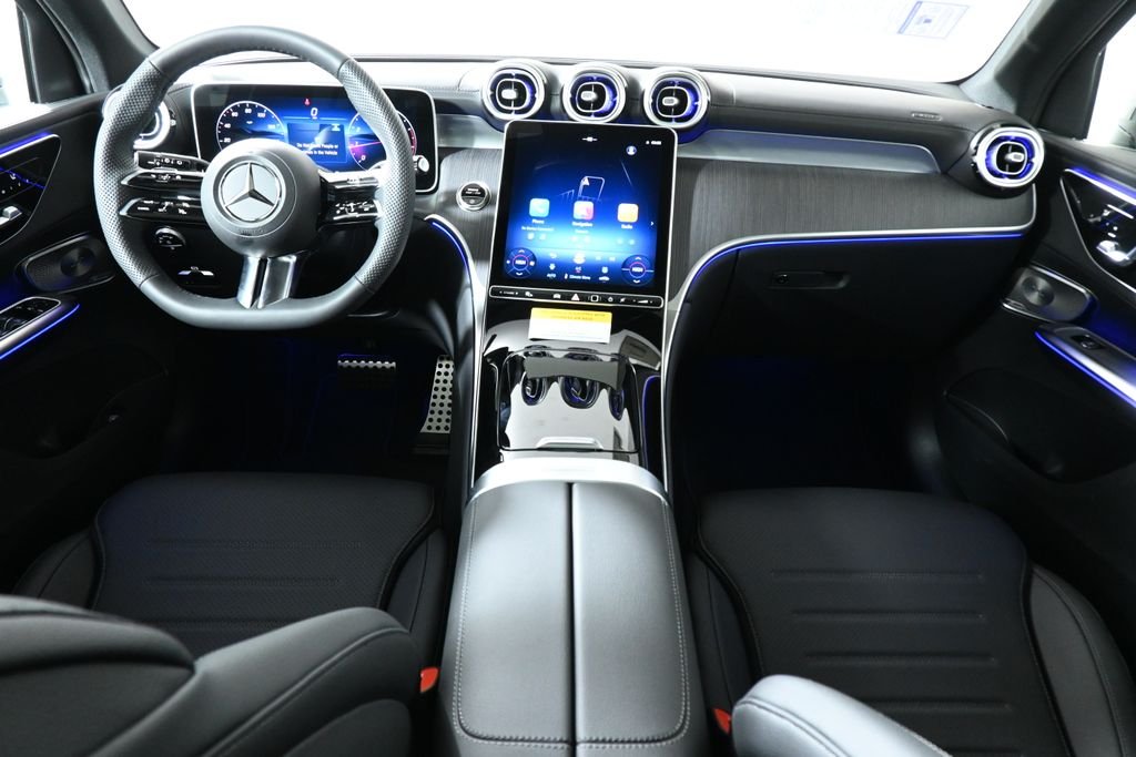 Used 2026 Starling Blue Metallic Mercedes-Benz GLC 300 image 4
