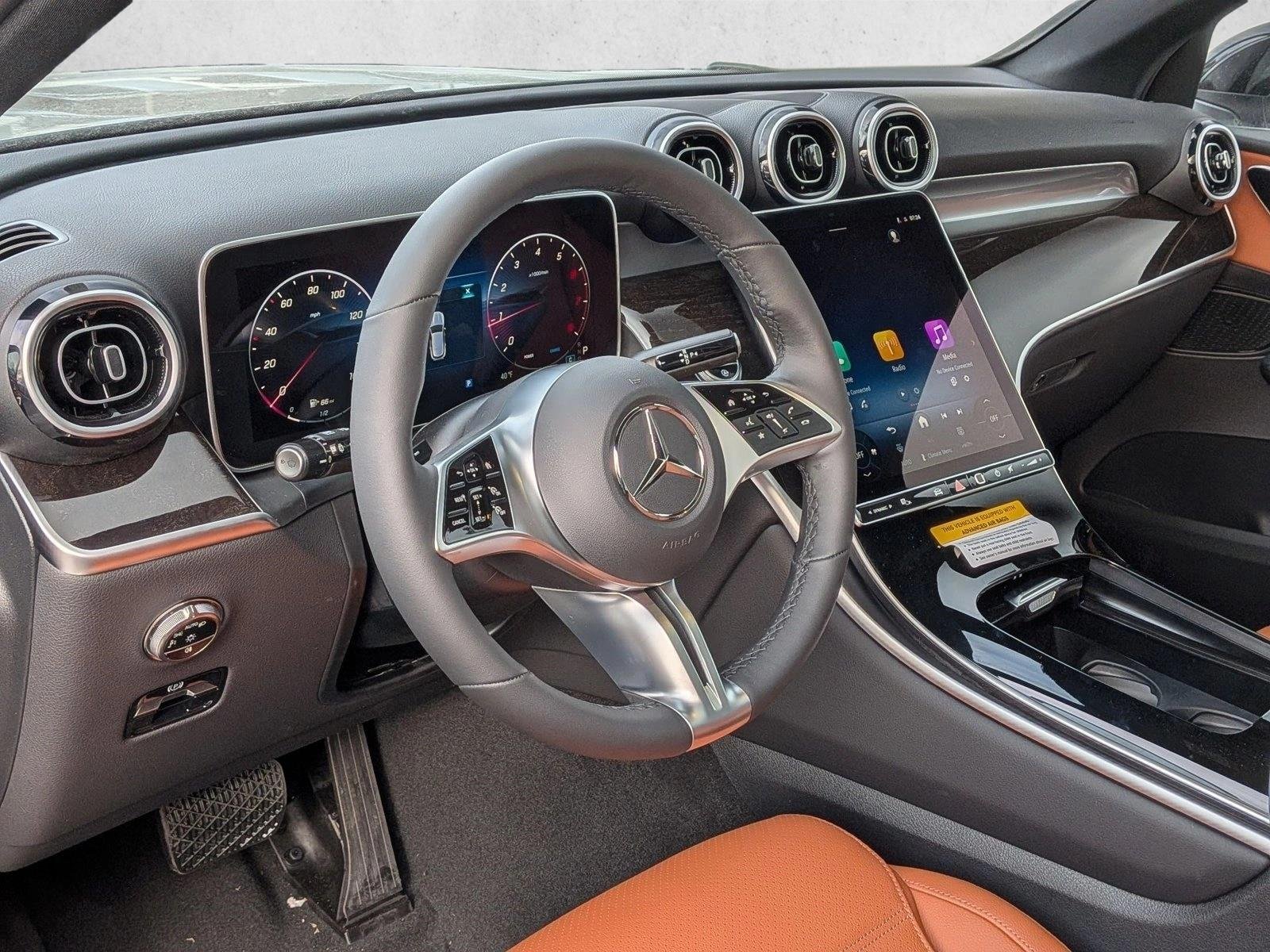 New 2026 Obsidian Black Metallic Mercedes-Benz GLC300 image 3