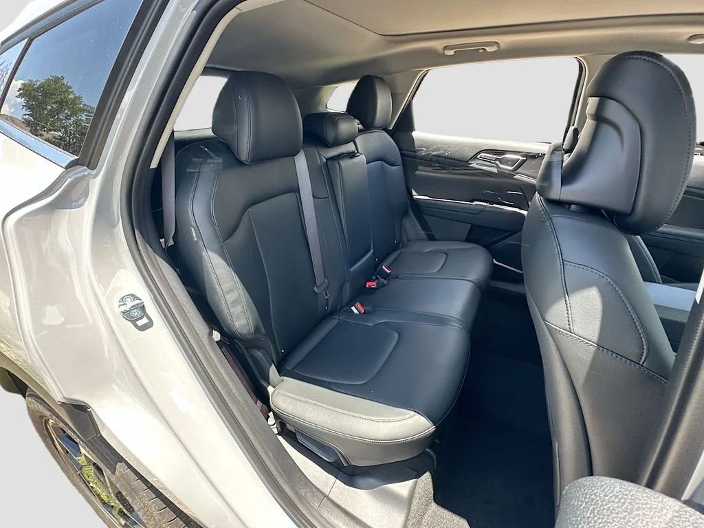 New 2026 Wolf Gray Kia EX image 26