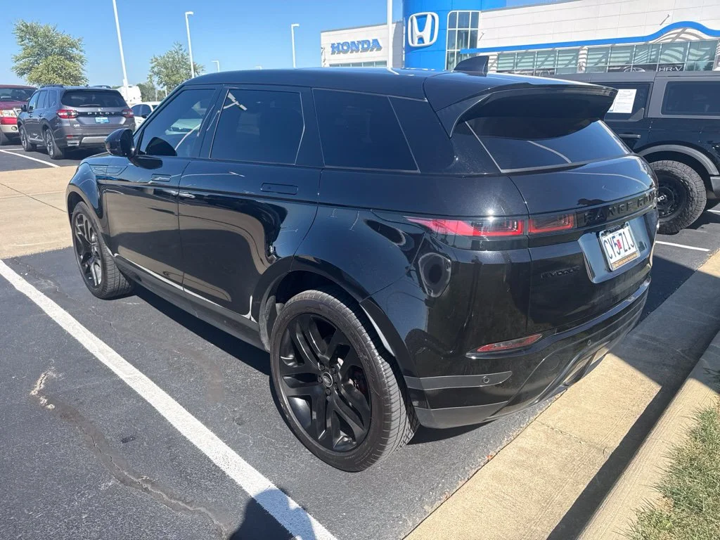 Used 2023 Black Land Rover SE image 3