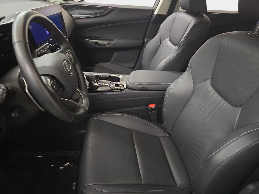 Used 2024 White Lexus 350 Premium image 15