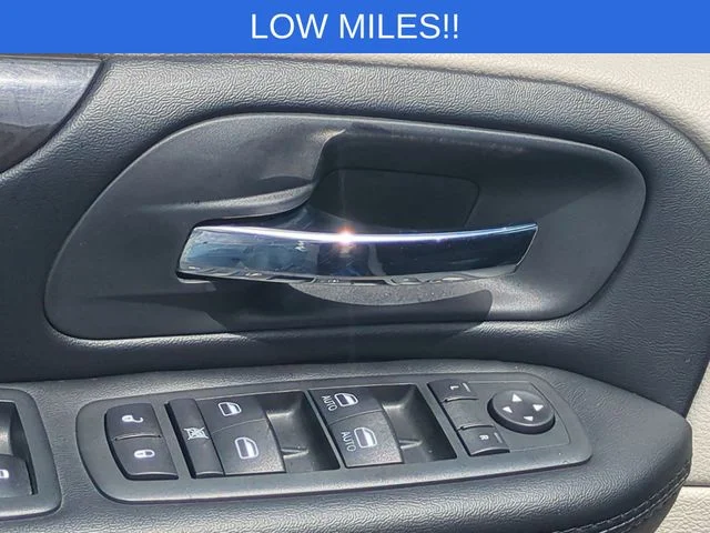 Used 2020 Blue Dodge SE image 13