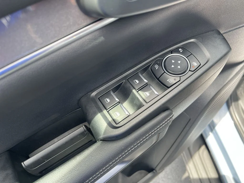 Used 2024 Gray Ford Lariat image 17