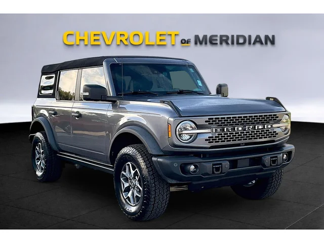 2023 Ford Bronco Base