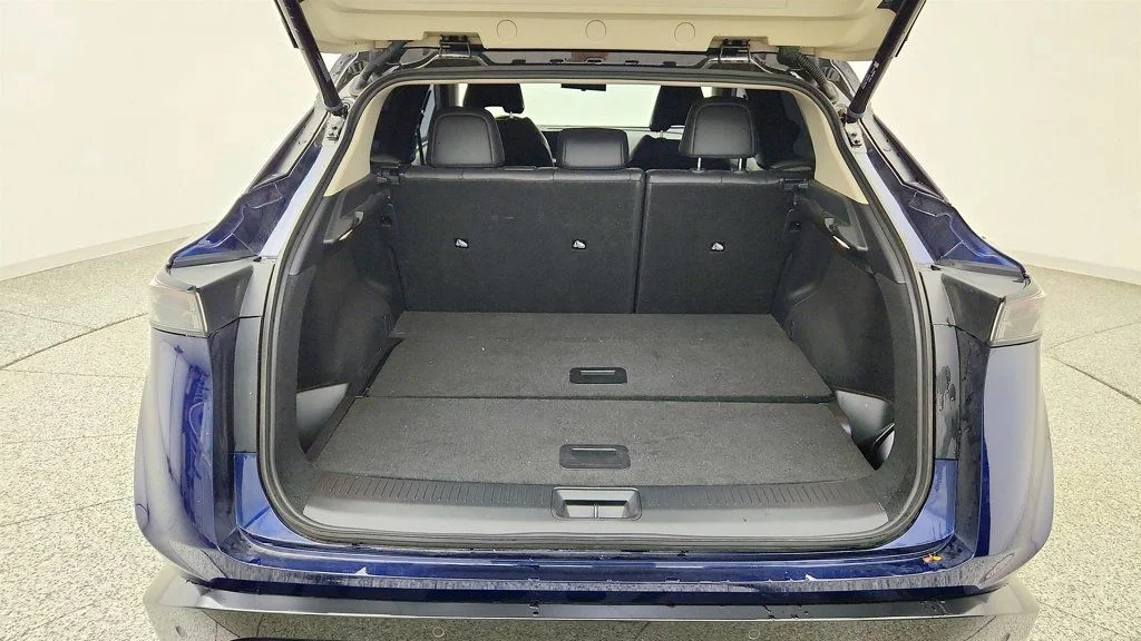 Used 2025 Deep Ocean Blue Pearl/Black Diamond Pearl Nissan EVOLVE+ FWD image 21