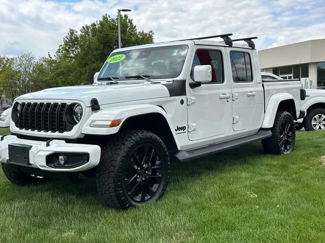 Used 2022 White Jeep Overland image 5