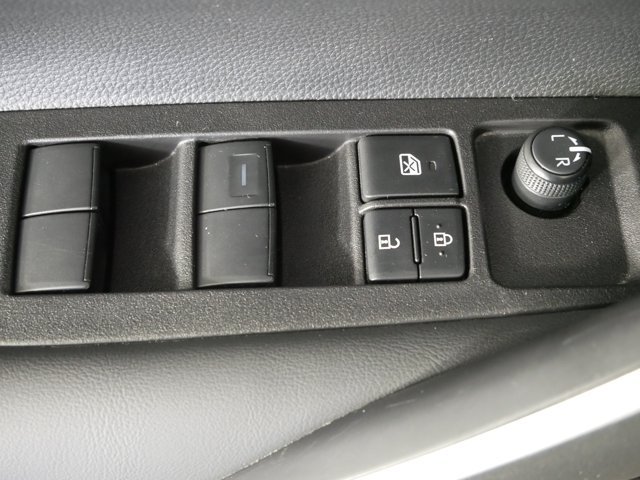 Certified Used 2025 Wind Chill Pearl Toyota SE image 24