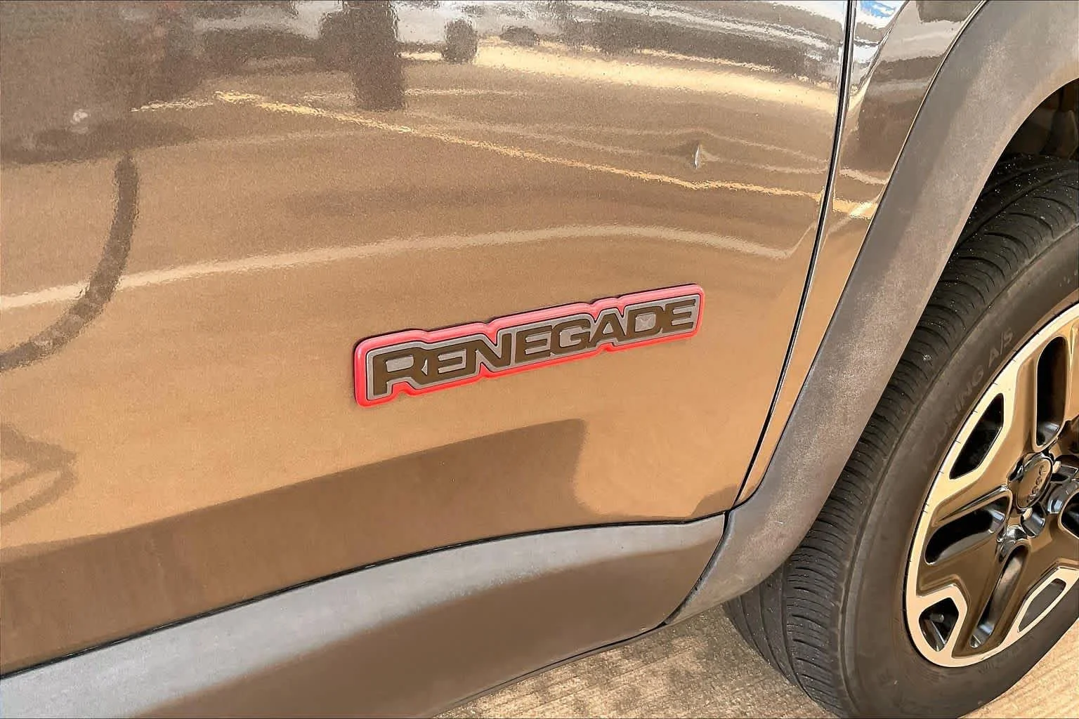Used 2016 Granite Crystal Metallic Clearcoat Jeep Trailhawk image 11