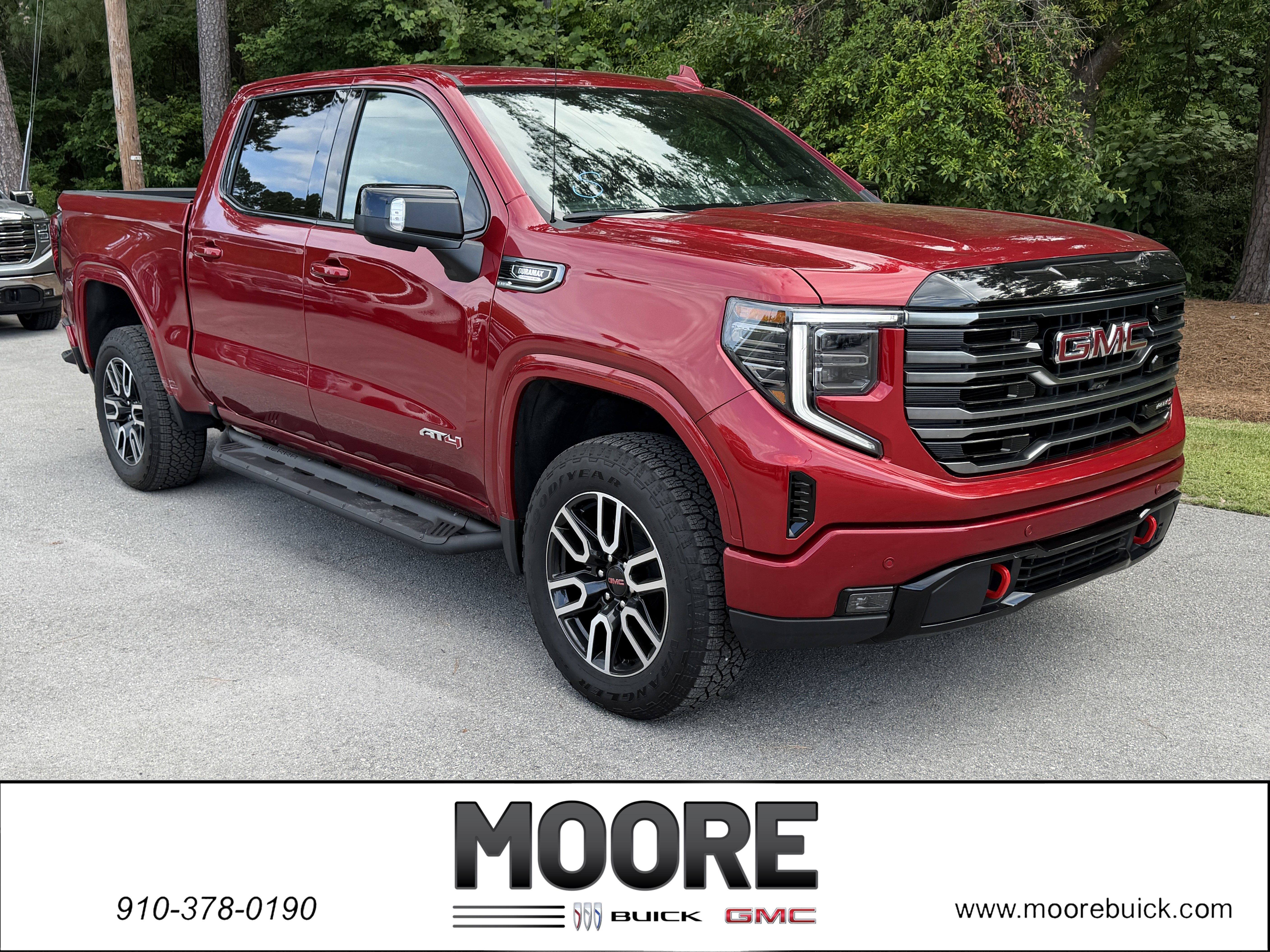 2025 GMC Sierra 4WD Crew Cab Short Box AT4's photo