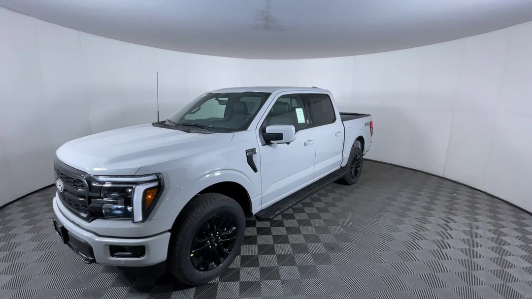 New 2026 Avalanche Ford Lariat image 4