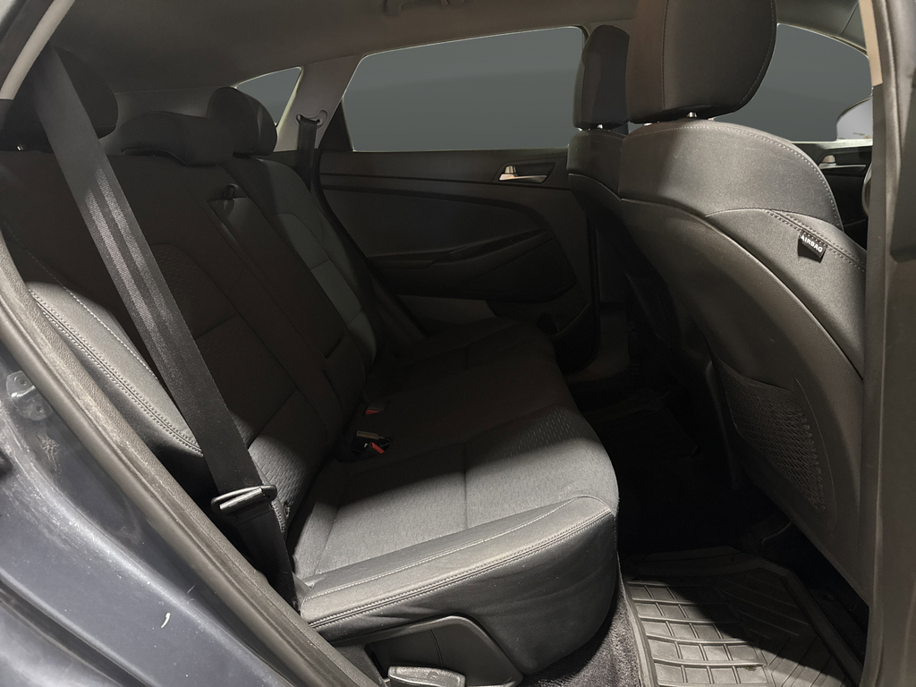 Used 2020 Blue Hyundai Value image 28