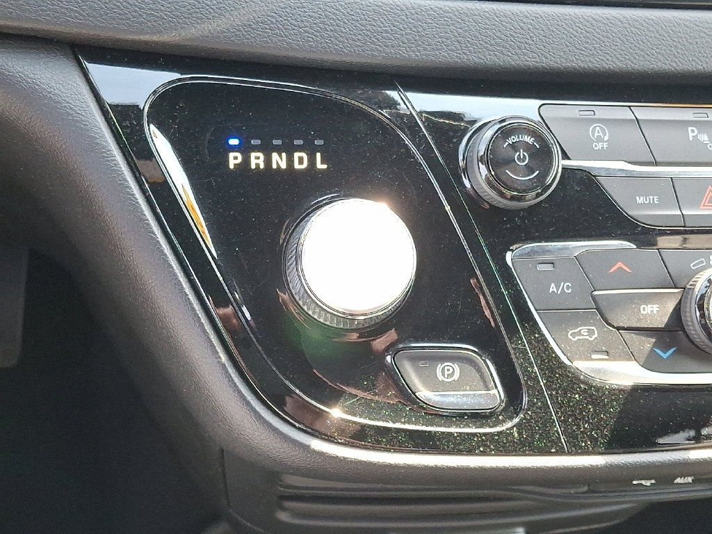Used 2020 Blue Chrysler Touring L image 17