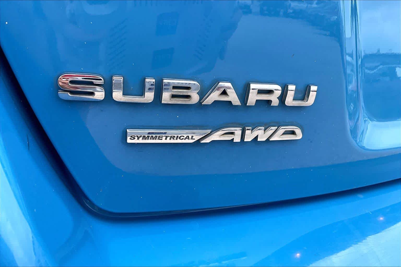 Used 2016 Hyper Blue Subaru Premium image 28