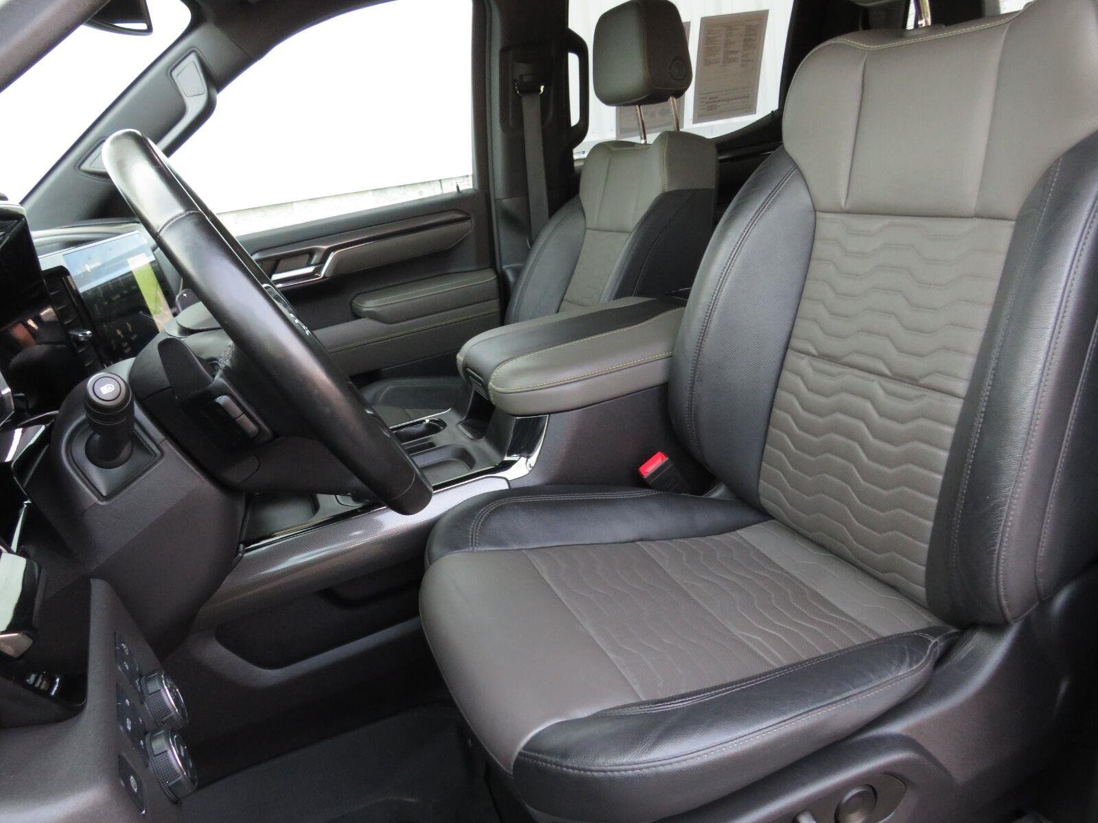 Used 2024 Slate Gray Metallic Chevrolet ZR2 image 23