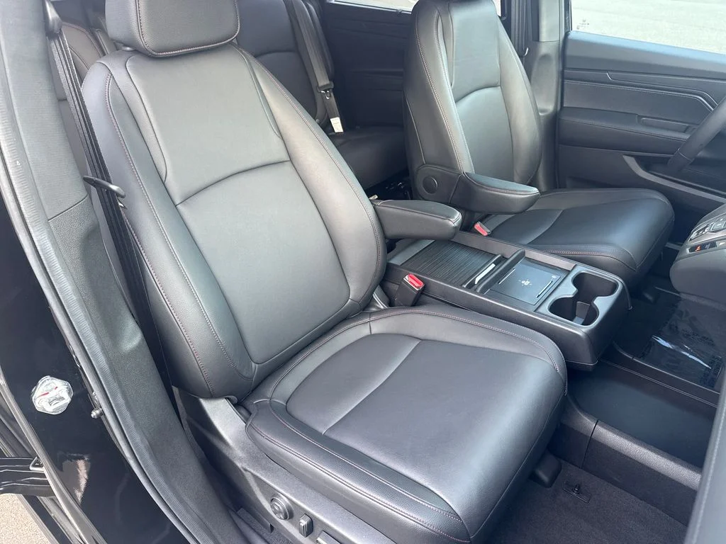 Used 2025 Crystal Black Pearl Honda Sport-L image 36