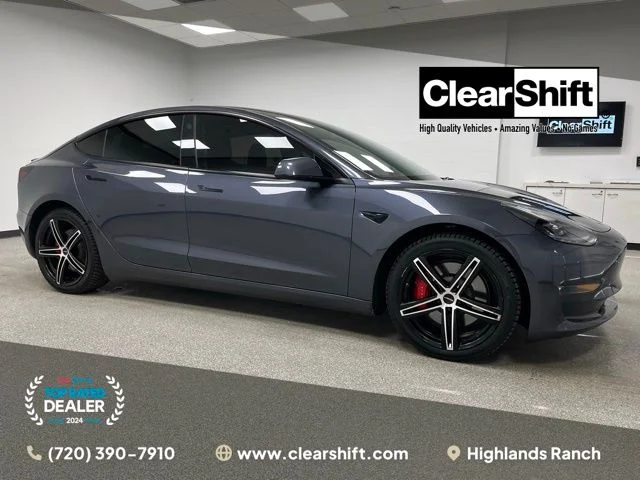 2023 Tesla Model 3 Performance's photo