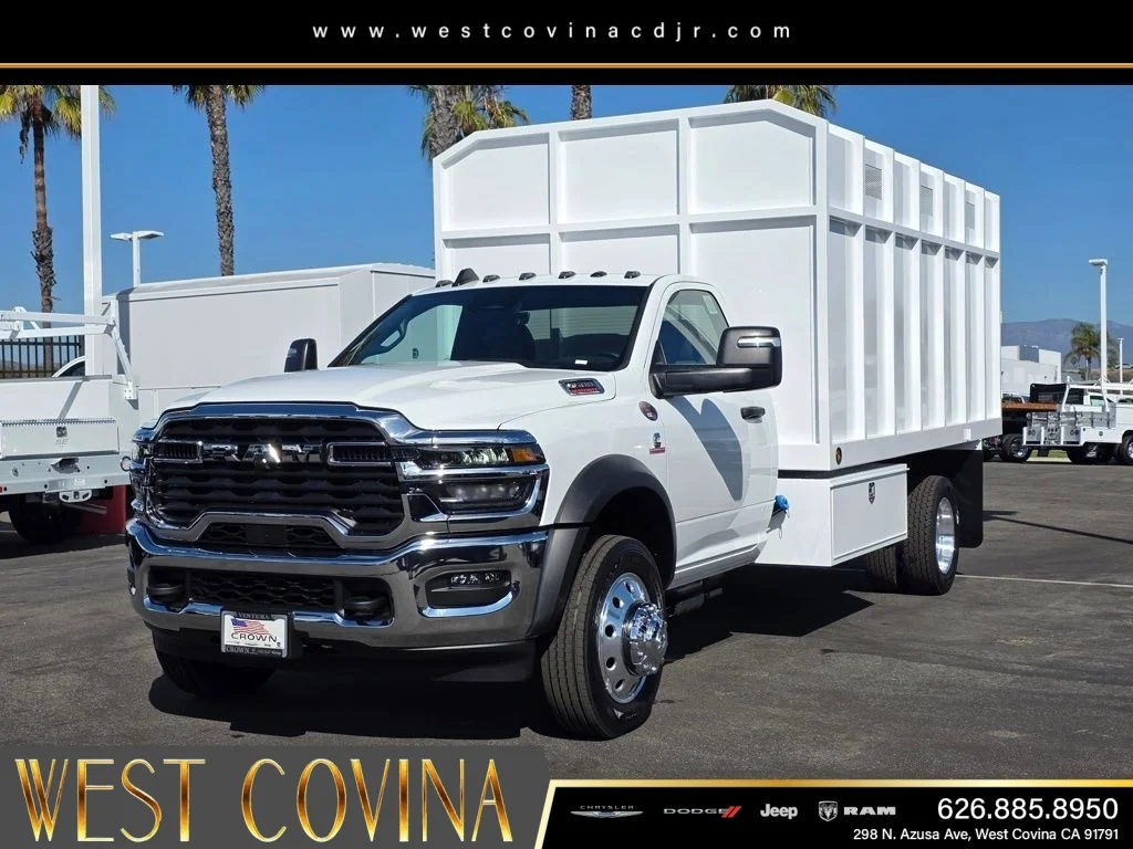 New 2025 Bright White Clearcoat RAM Tradesman image 2