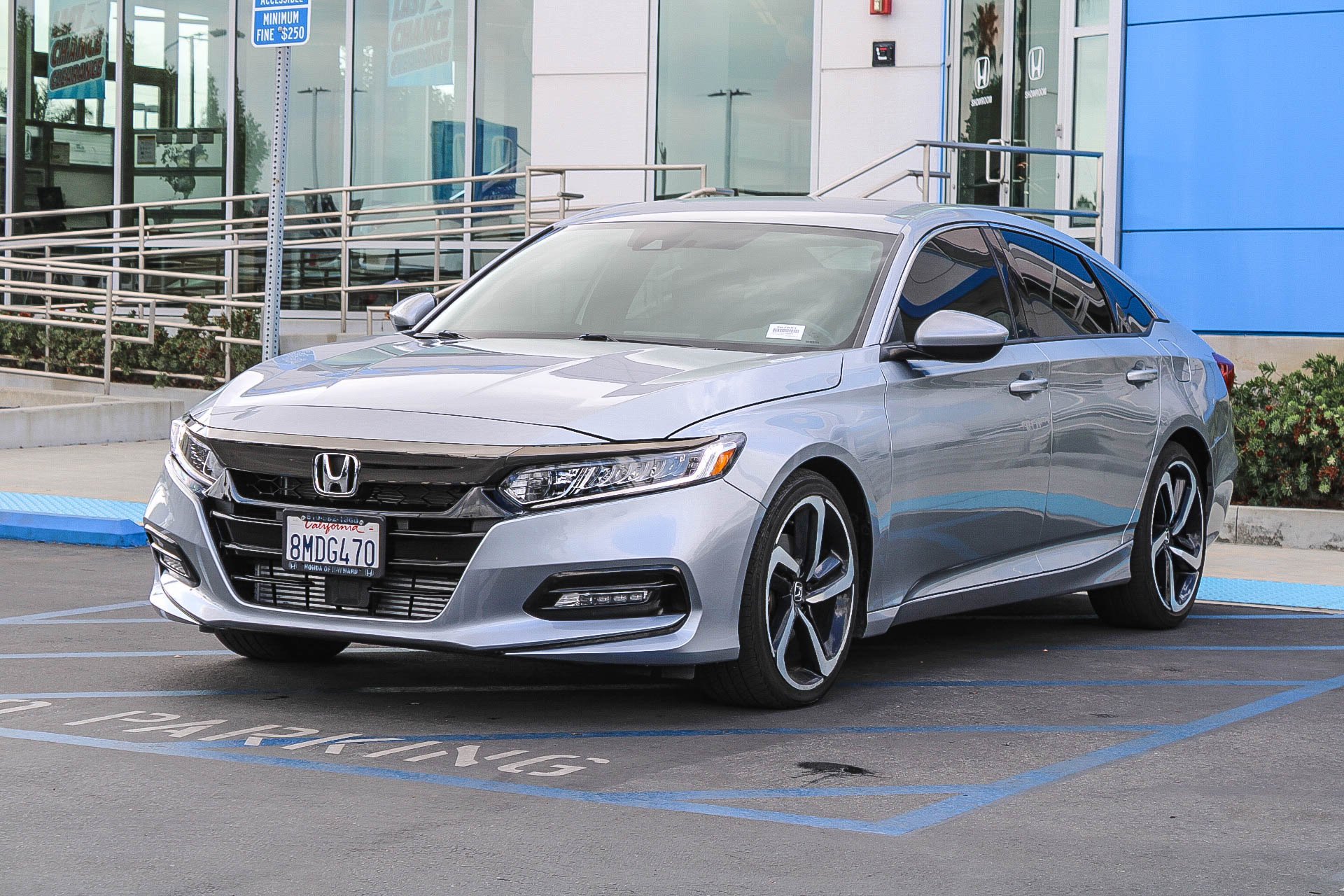 Used 2019 Lunar Silver Metallic Honda Sport 1.5T image 3