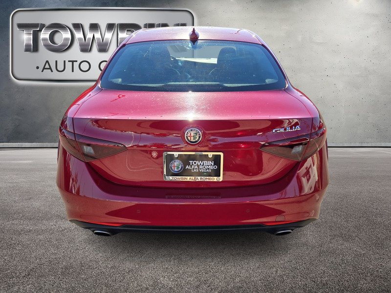 Used 2019 Alfa Rosso Alfa Romeo RWD image 6