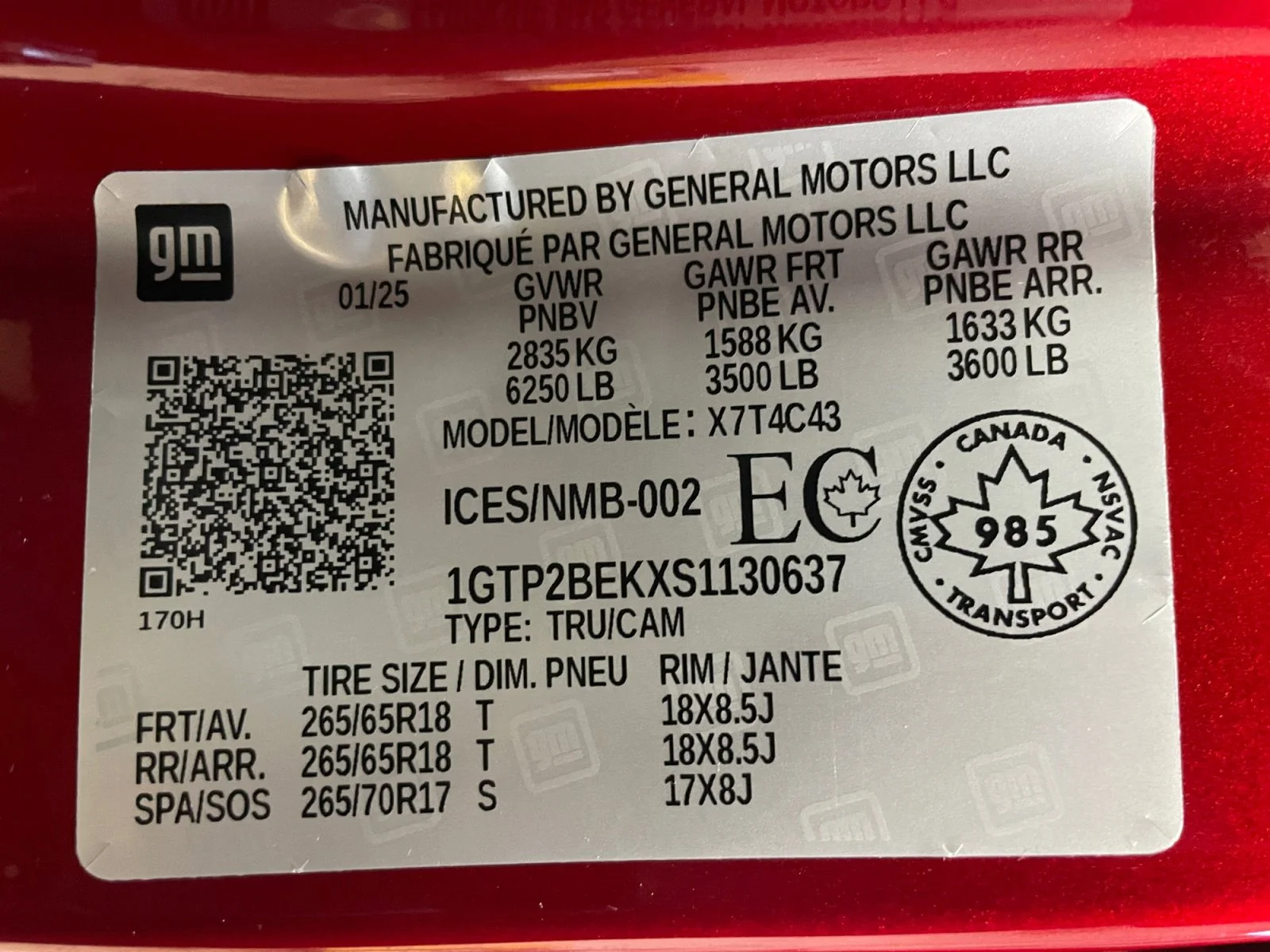 Used 2025 Red GMC Elevation Crew Cab image 23