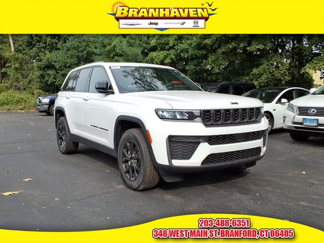 2026 Jeep Grand Cherokee Altitude