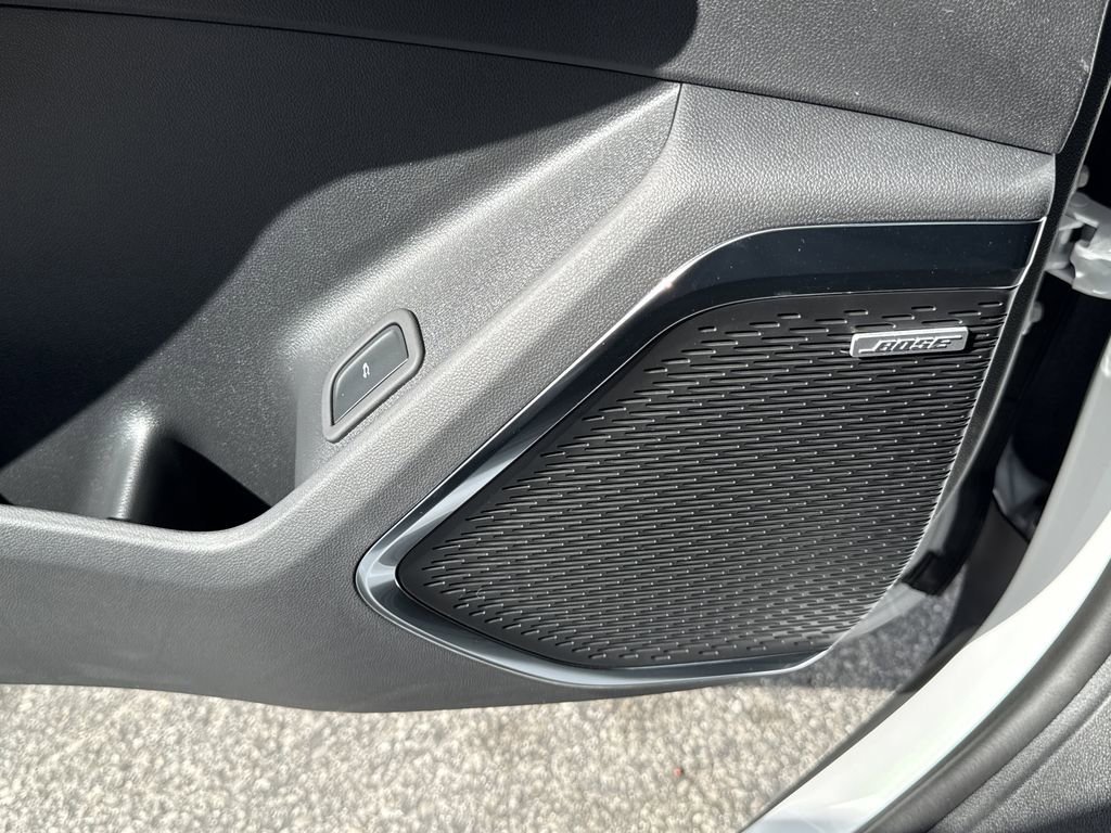 2026 GMC Acadia Elevation - Photo 19