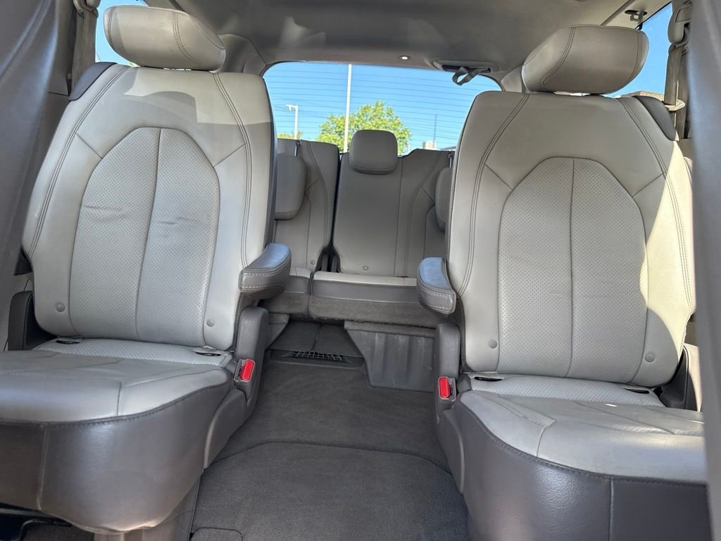 Used 2017 Red Chrysler Touring L Plus image 25