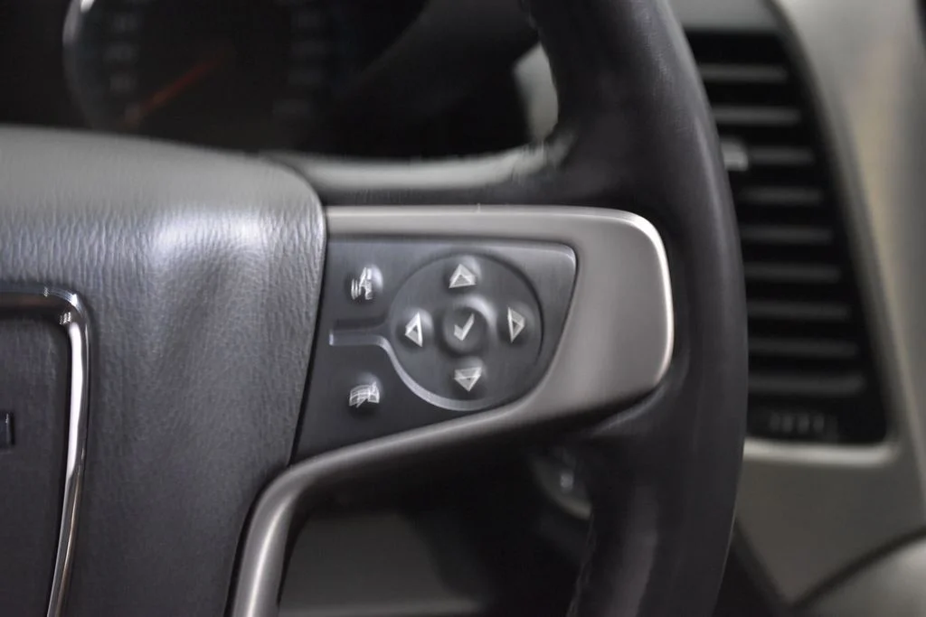 Used 2019 Black GMC Denali image 10