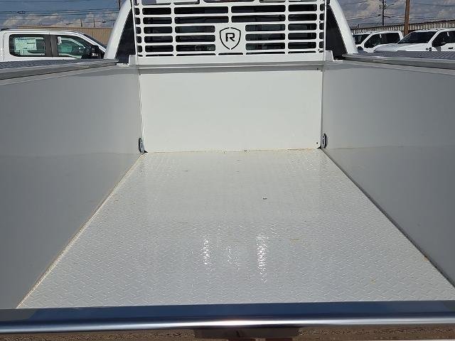 2025 Ford F-350 Super Duty Chassis Cab XL - Photo 39