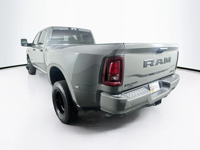 New 2026 Ceramic Gray Clear-Coat Exterior Paint RAM BIG HORN image 5