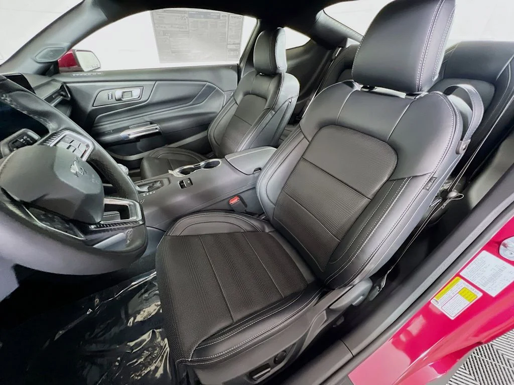 New 2025 Molten Magenta Metallic Tri-coat Ford EcoBoost Premium image 23